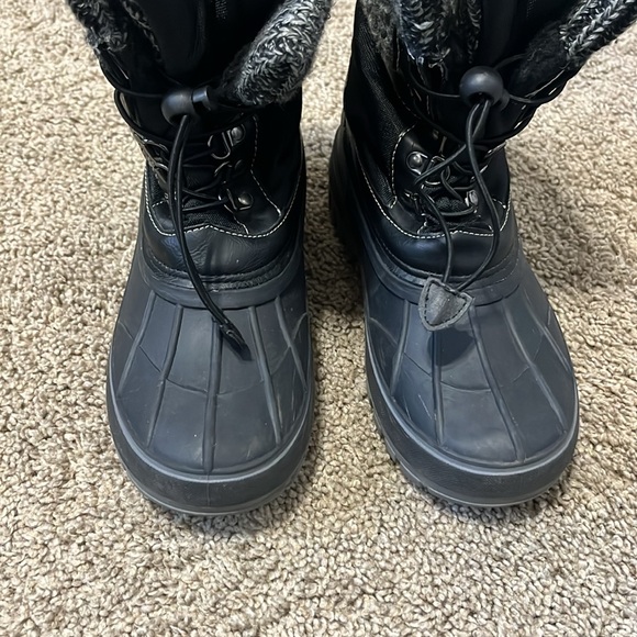 Boys Snow Boot size 3 - Picture 2 of 7